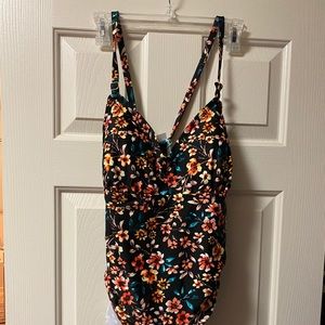 Kona Sol one piece swimsuit new with tags size 18